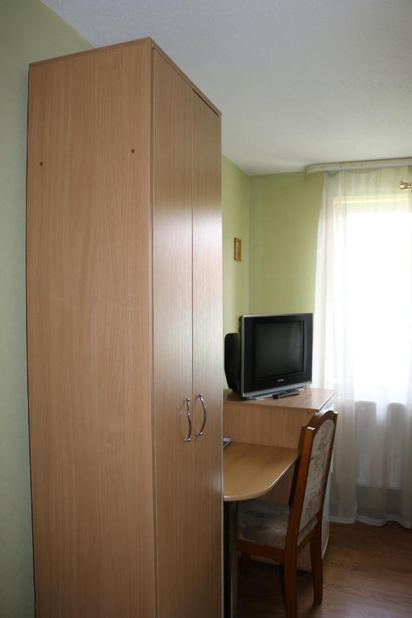 Готель ***Феєрія Tyachiv Exterior foto