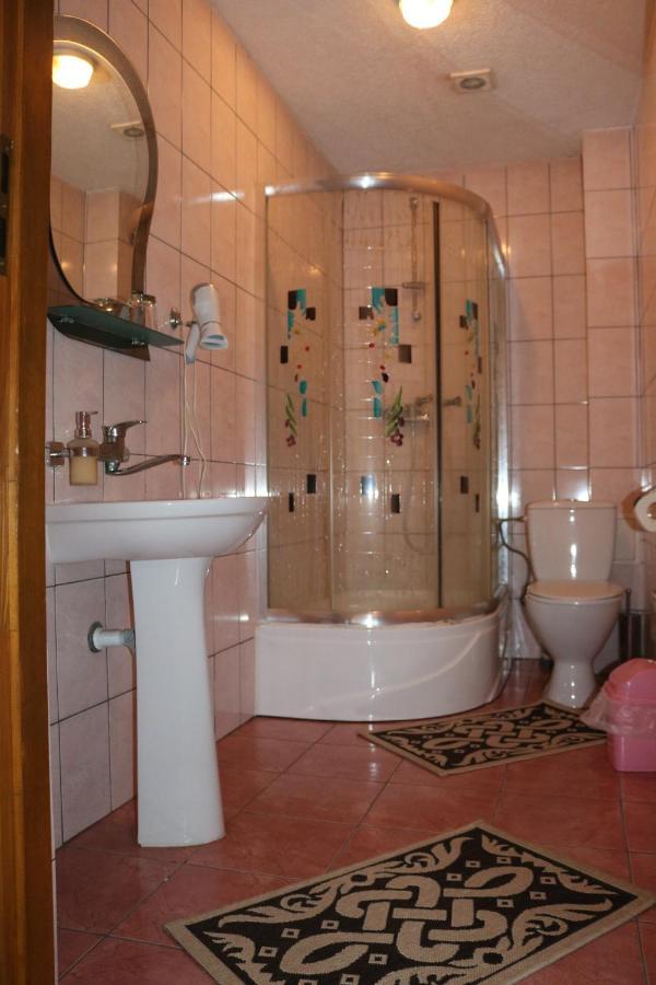 Готель ***Феєрія Tyachiv Exterior foto