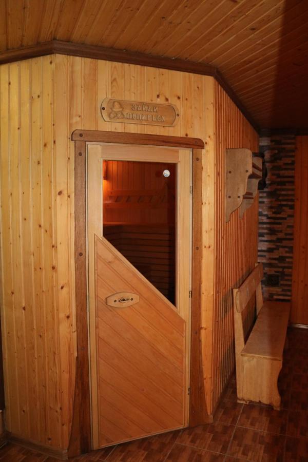 Готель ***Феєрія Tyachiv Exterior foto
